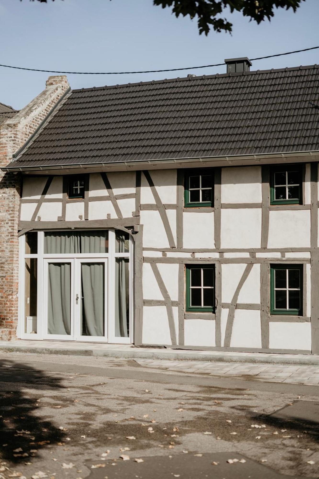 Modernisiertes Fachwerkhaus In Rheinbach Bei Bonn Villa Exterior foto