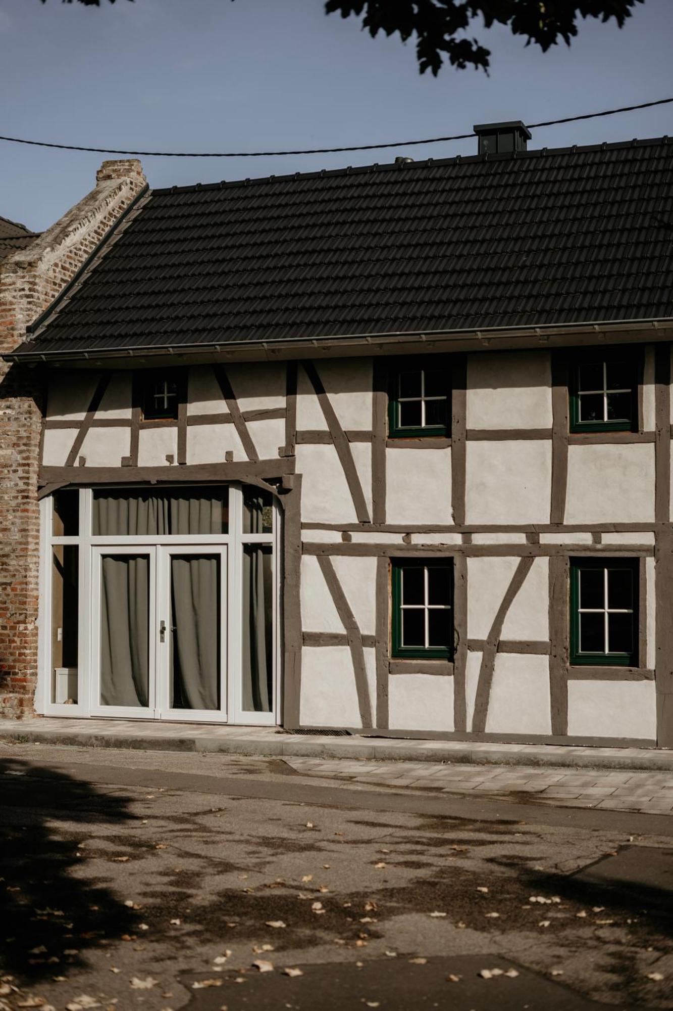 Modernisiertes Fachwerkhaus In Rheinbach Bei Bonn Villa Exterior foto
